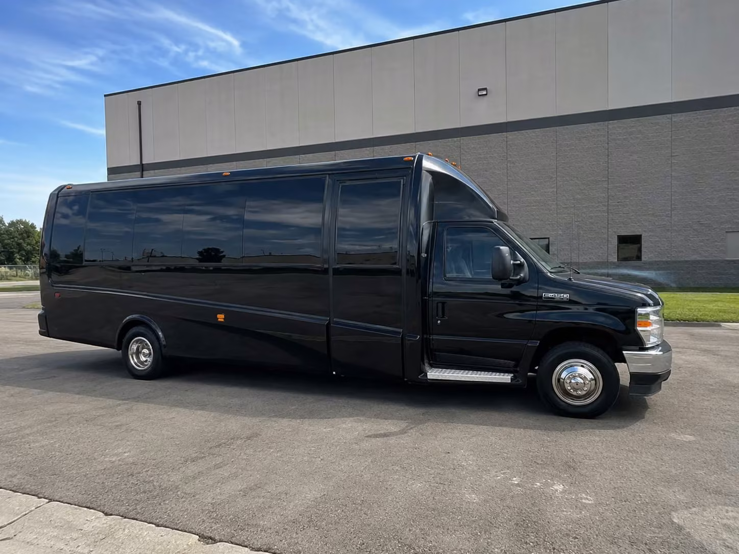 18 passenger minibus
