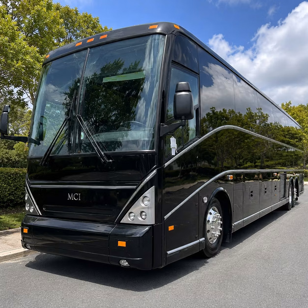 conference and convention shuttle bus rentals in sioux city