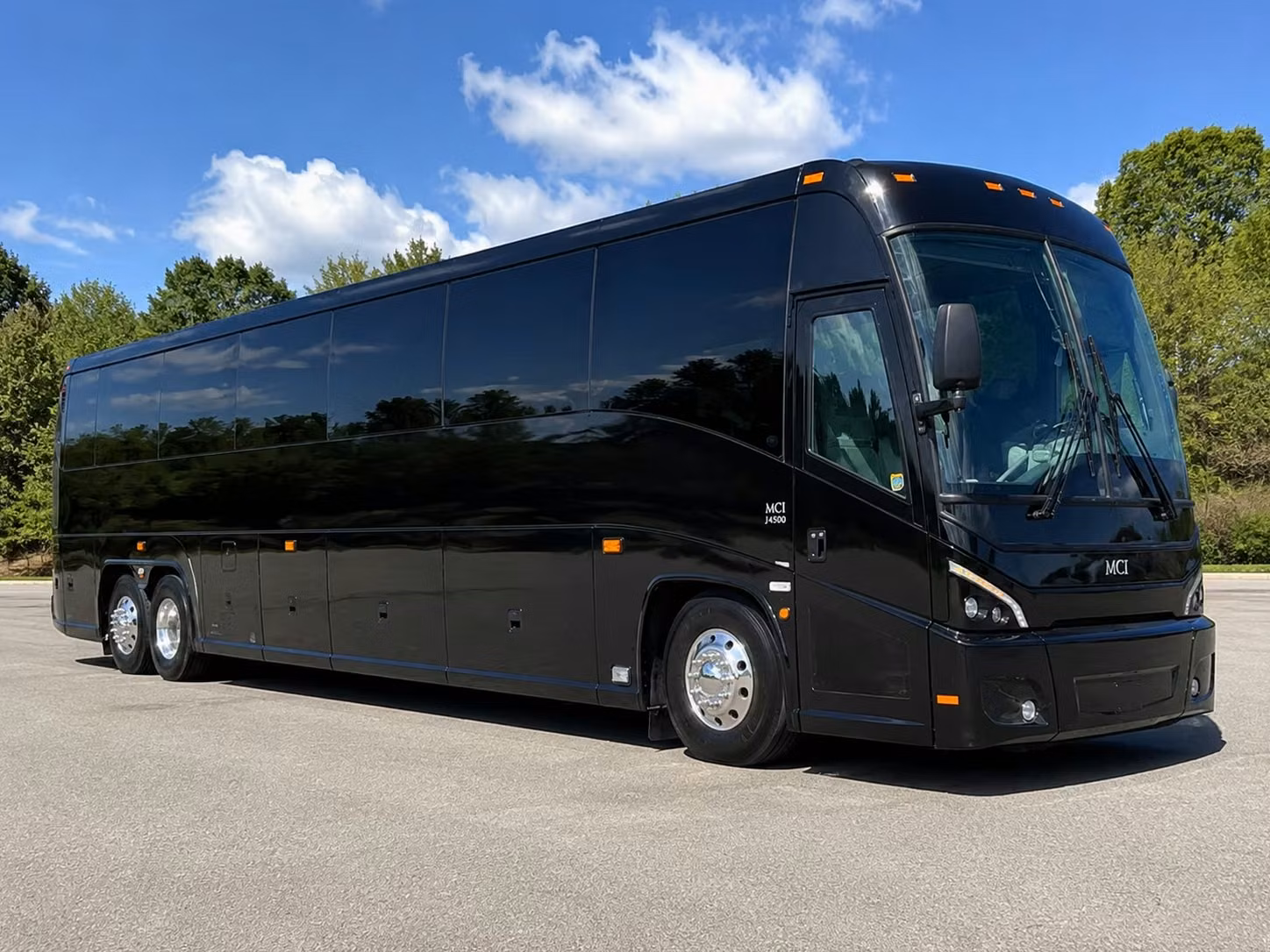 sioux city concert and sporting event shuttle bus rentals